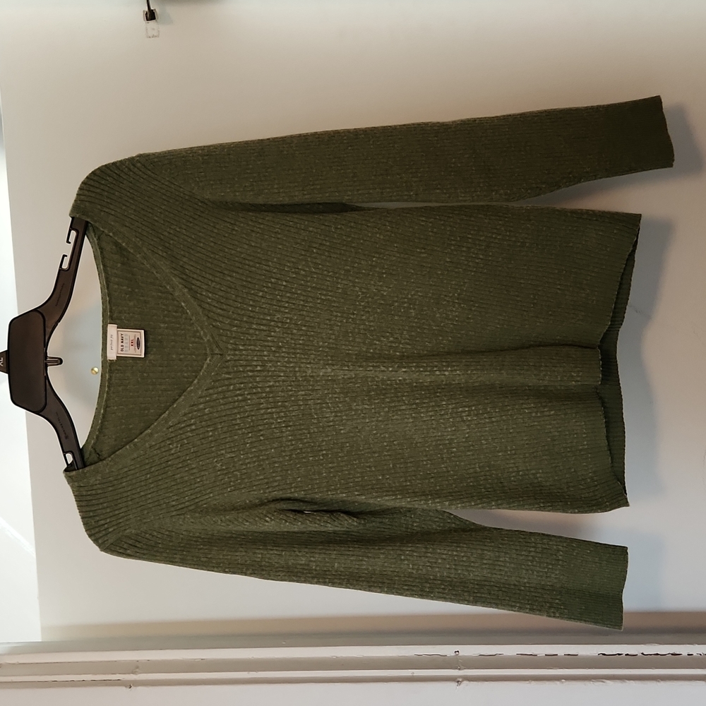 Long sleeve sweater